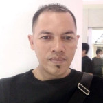 Holding Saroni David